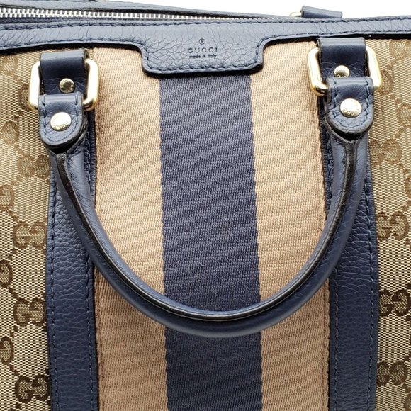 Authentic Gucci Canvas Vintage Medium CrossbodyBag - Picture 5 of 16